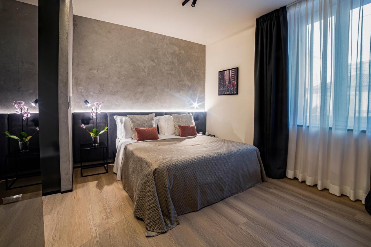 Corso 84 Luxury Suites Пескара Екстериор снимка