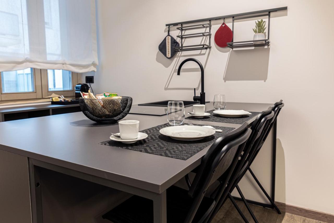 Corso 84 Luxury Suites Пескара Екстериор снимка