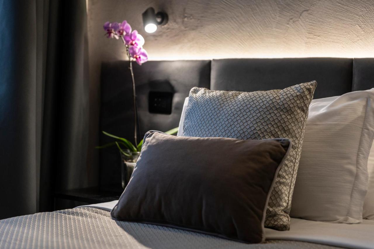 Corso 84 Luxury Suites Пескара Екстериор снимка