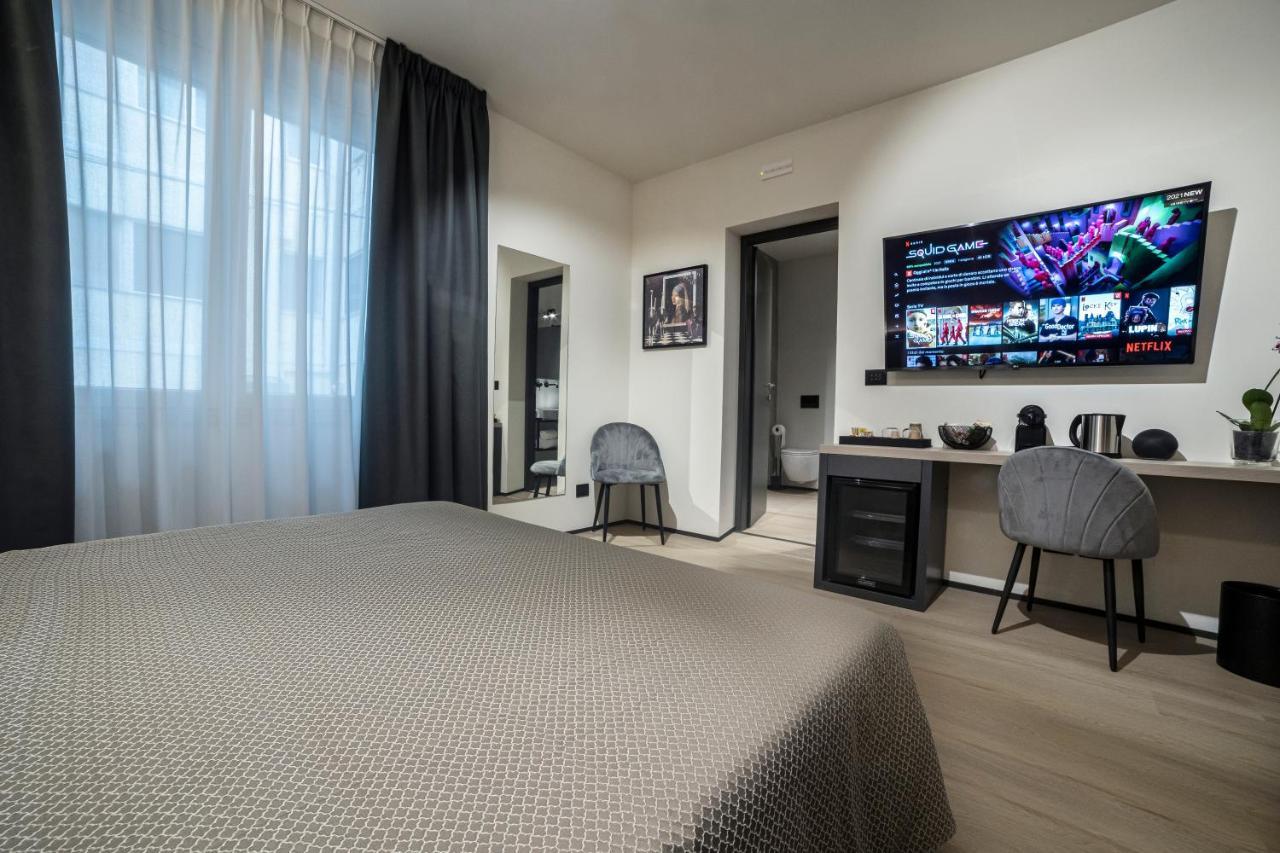 Corso 84 Luxury Suites Пескара Екстериор снимка
