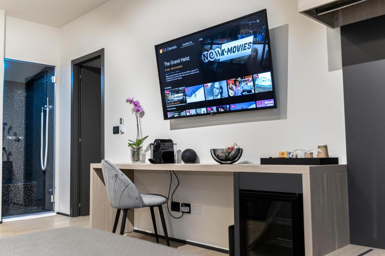 Corso 84 Luxury Suites Пескара Екстериор снимка