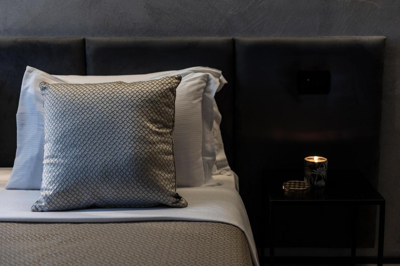 Corso 84 Luxury Suites Пескара Екстериор снимка