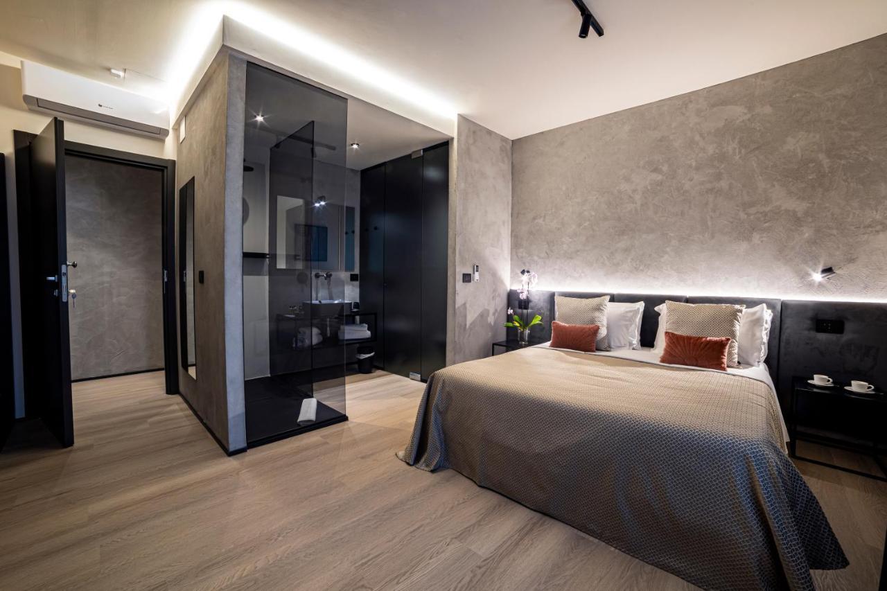 Corso 84 Luxury Suites Пескара Екстериор снимка