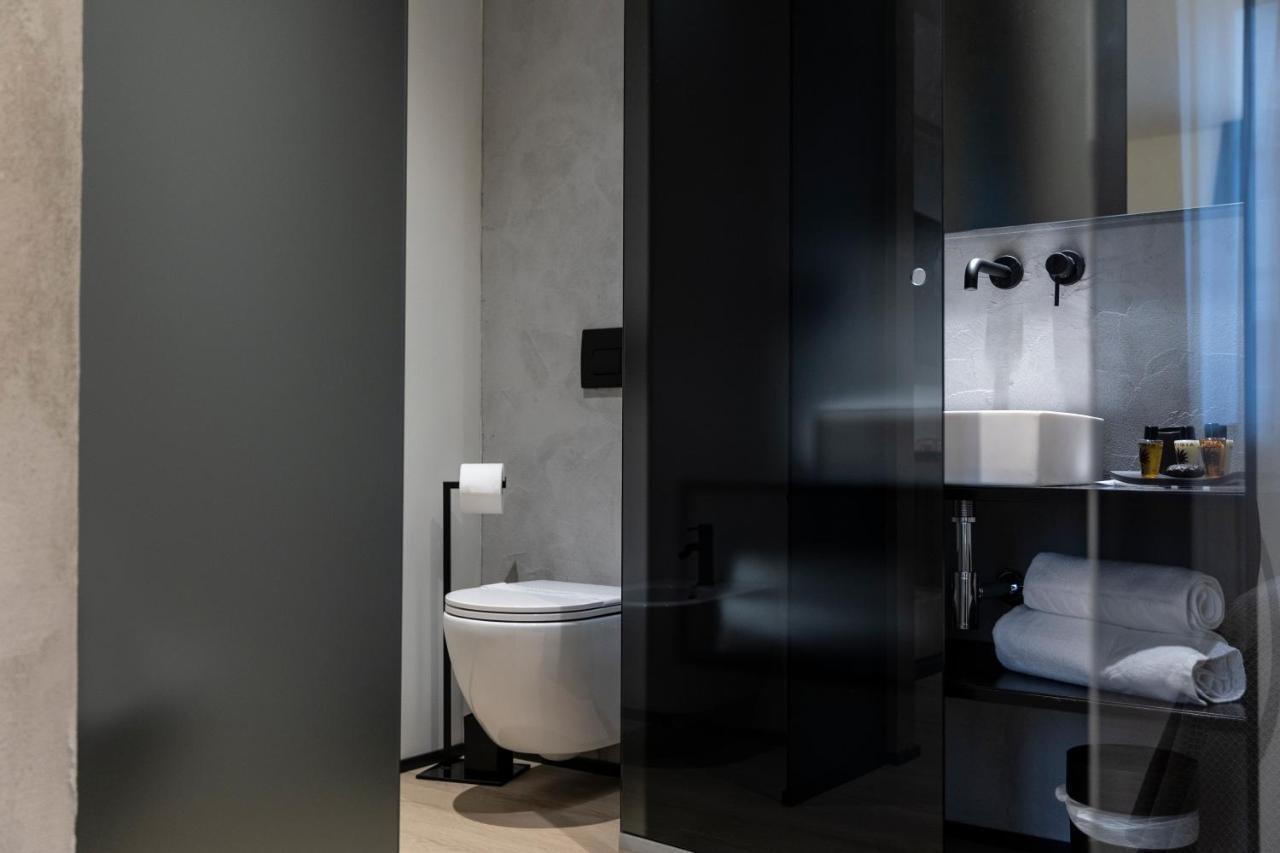 Corso 84 Luxury Suites Пескара Екстериор снимка