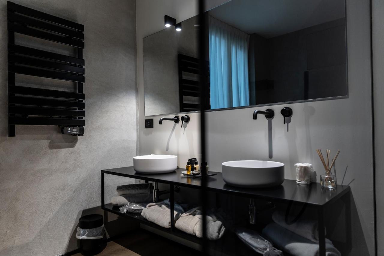 Corso 84 Luxury Suites Пескара Екстериор снимка