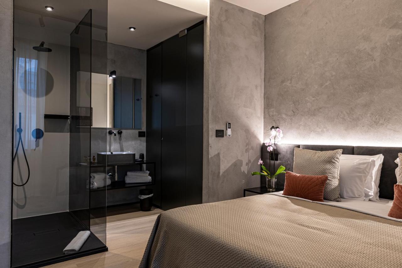 Corso 84 Luxury Suites Пескара Екстериор снимка