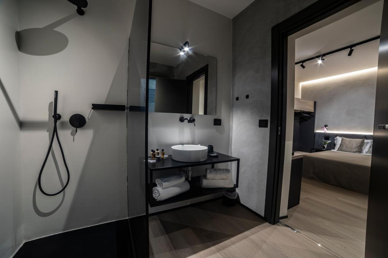 Corso 84 Luxury Suites Пескара Екстериор снимка